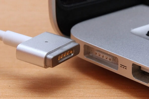 MacBook não carrega porta conserto Águas Claras Brasília